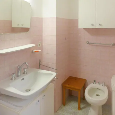 Les Violettes Apartament *
